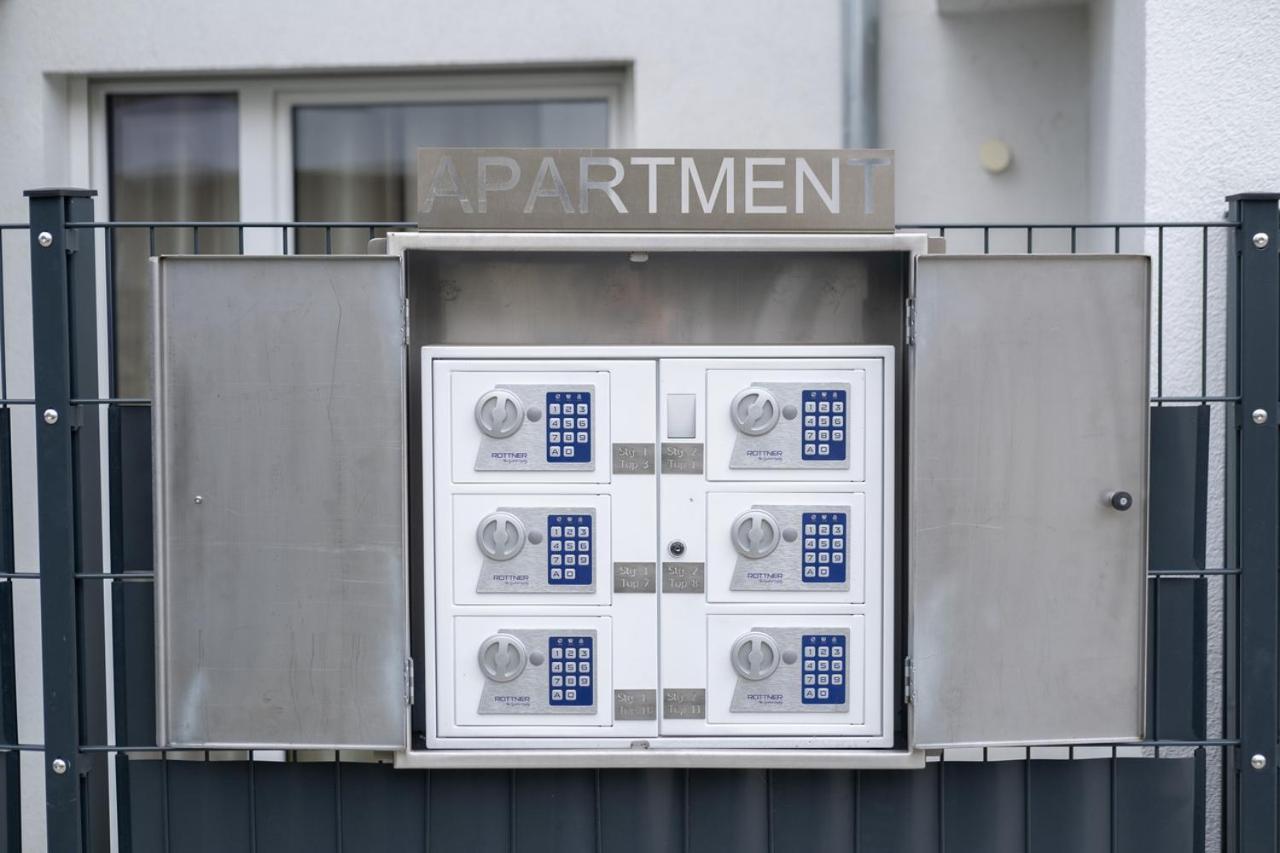 Modern W/ Cozy Balcony Near City Center * Wenen