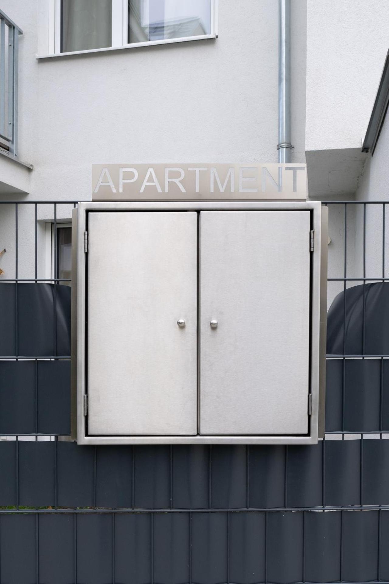 Modern W/ Cozy Balcony Near City Center * Wenen